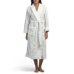 N NATORI Silver Faux Cashmere Animal Robe